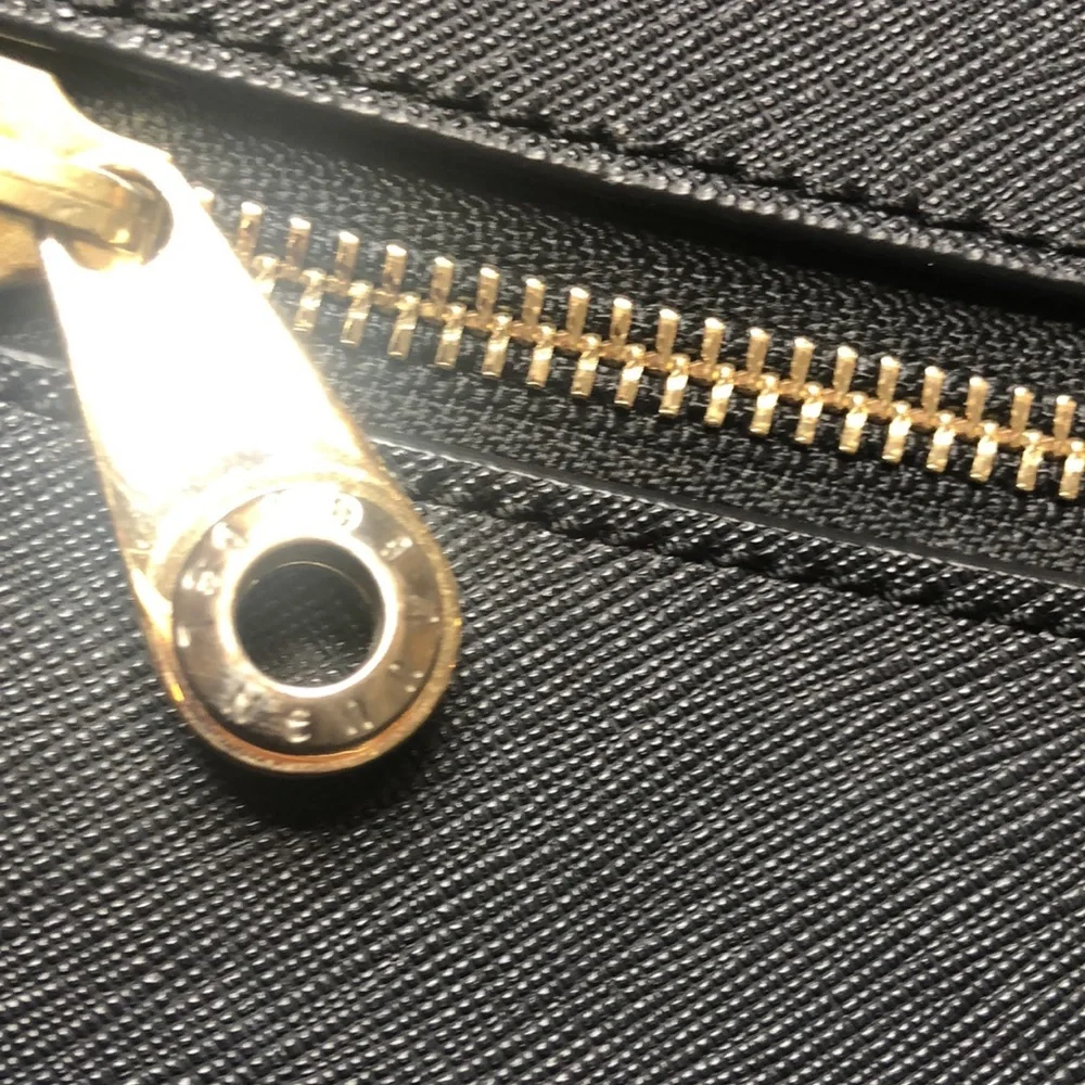 ๐นHenri Bendel Backpack - Picture 7 of 8